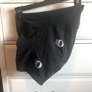 Pearl Izumi women’s padded bike short